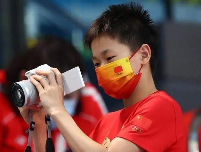 俱乐部不会以任何方式支持所谓的欧超联赛项目，那将是对国内联赛重要性和欧洲足球基础的不可接受的攻击。